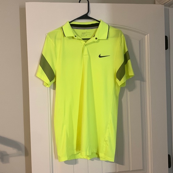 Nike Golf Polo. Medium. Neon Yellow Style. - Picture 1 of 3